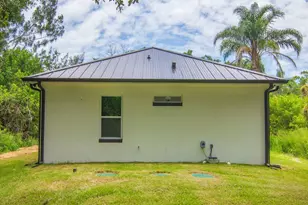 8525 64th Ave, Vero Beach, FL 32967 - Photo 27