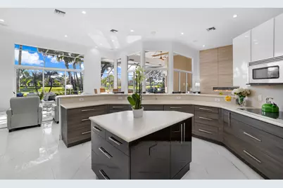 10575 Stonebridge Boulevard, Boca Raton, FL 33498 - Photo 17