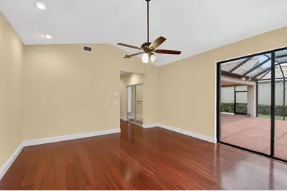 10091 Dover Carriage Lane, Lake Worth, FL 33449 - Photo 15