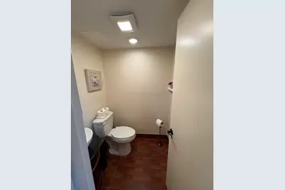 23 Flanders A, Delray Beach, FL 33484 - Photo 11