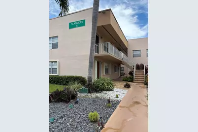 23 Flanders A, Delray Beach, FL 33484 - Photo 1