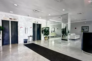 2425 Presidential Way, West Palm Beach, FL 33401 - Photo 25