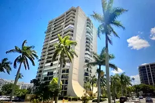 2425 Presidential Way, West Palm Beach, FL 33401 - Photo 29