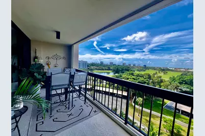 2425 Presidential Way #806, West Palm Beach, FL 33401 - Photo 3