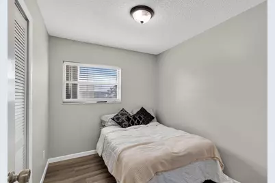 607 SE Forgal Street SE, Port Saint Lucie, FL 34983 - Photo 27