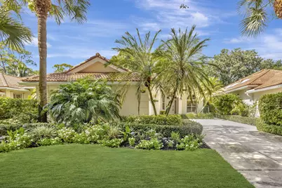 229 E Tall Oaks Circle, Palm Beach Gardens, FL 33410 - Photo 3
