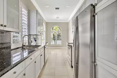 229 E Tall Oaks Circle, Palm Beach Gardens, FL 33410 - Photo 17