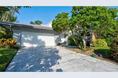 634 W Lakewoode Circle, Delray Beach, FL 33445 - Photo 1