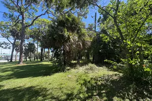 1010 Mayflower Rd, Fort Pierce, FL 34950 - Photo 23