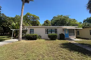 1010 Mayflower Rd, Fort Pierce, FL 34950 - Photo 1