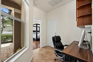 8203 Calterra Dr, Palm Beach Gardens, FL 33418 - Photo 11