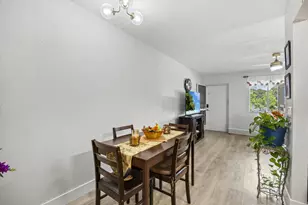 200 Village Green Cir E, Lake Worth Beach, FL 33461 - Photo 9