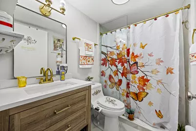 200 Village Green Circle E #202, Lake Worth Beach, FL 33461 - Photo 15