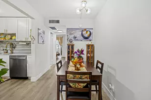 200 Village Green Cir E, Lake Worth Beach, FL 33461 - Photo 7