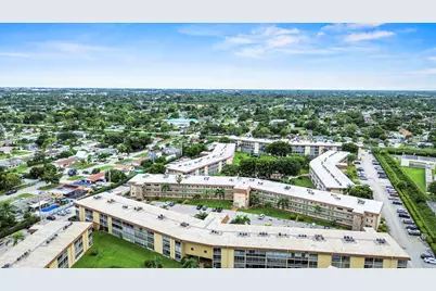 200 Village Green Circle E #202, Lake Worth Beach, FL 33461 - Photo 31