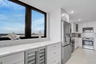5380 N Ocean Dr, Singer Island, FL 33404 - Photo 13