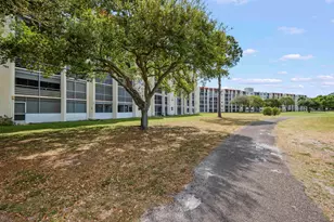 3871 Via Poinciana, Lake Worth, FL 33467 - Photo 19