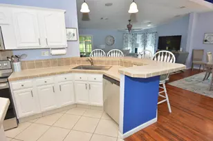 8154 14th Hole Dr, Port Saint Lucie, FL 34952 - Photo 7