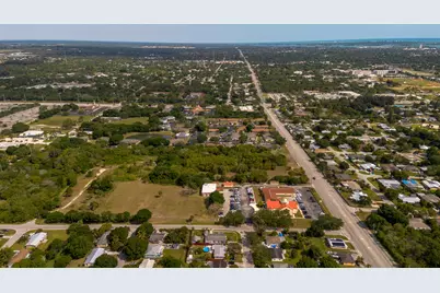 2205 S 25th Street, Fort Pierce, FL 34947 - Photo 9