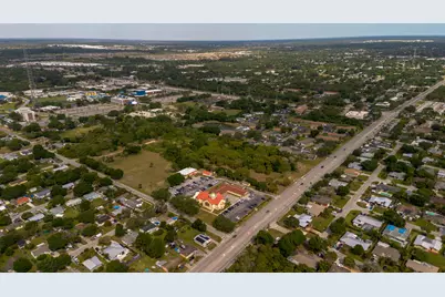 2205 S 25th Street, Fort Pierce, FL 34947 - Photo 11