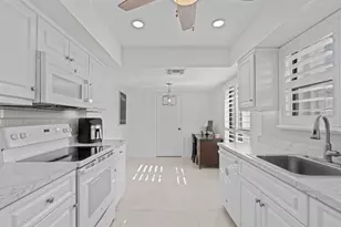 702 Wingfoot Dr, Jupiter, FL 33458 - Photo 7