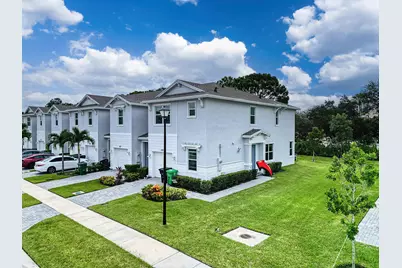 235 SE Woodbark Street, Port Saint Lucie, FL 34984 - Photo 35