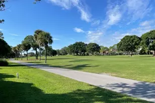 36 Ironwood Way N, Palm Beach Gardens, FL 33418 - Photo 17