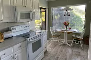 36 Ironwood Way N, Palm Beach Gardens, FL 33418 - Photo 5