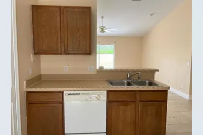 355 SW Fairway Avenue, Port Saint Lucie, FL 34983 - Photo 5