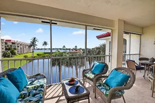 102 Half Moon Cir, Hypoluxo, FL 33462 - Photo 1