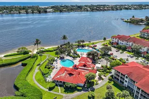 102 Half Moon Cir, Hypoluxo, FL 33462 - Photo 29