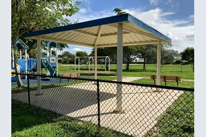 7835 Springfield Lake Drive, Lake Worth, FL 33467 - Photo 45