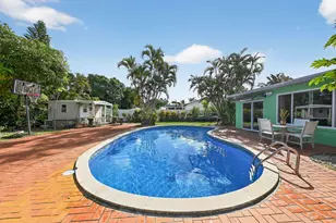 407 Highwood Cir, Jupiter, FL 33458 - Photo 1