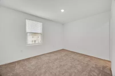 3045 Skyline Loop, Kissimmee, FL 34758 - Photo 9