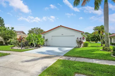 8421 Bonita Isle Drive, Lake Worth, FL 33467 - Photo 3