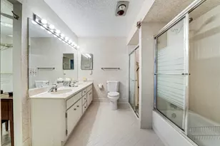 8421 Bonita Isle Dr, Lake Worth, FL 33467 - Photo 27