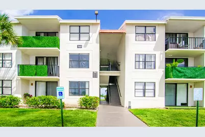 760 Executive Center Drive #24, West Palm Beach, FL 33401 - Photo 1