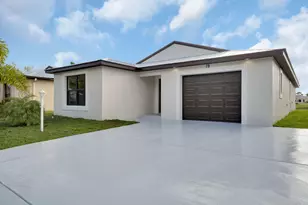 113 Callie De Lagos, Fort Pierce, FL 34951 - Photo 1