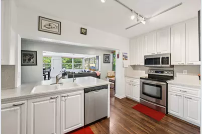 221 NE 17th Street, Delray Beach, FL 33444 - Photo 23