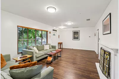 221 NE 17th Street, Delray Beach, FL 33444 - Photo 9