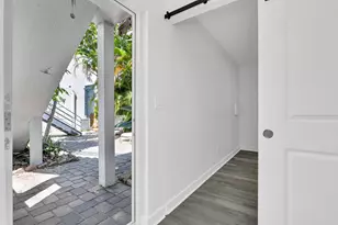 818 N Dixie Hwy, Lake Worth Beach, FL 33460 - Photo 5