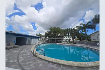2010 Westbury F #2010, Deerfield Beach, FL 33442 - Photo 27