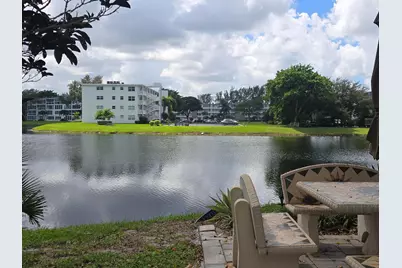 2010 Westbury F #2010, Deerfield Beach, FL 33442 - Photo 23