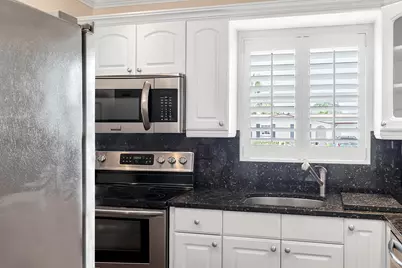 2930 Crosley Drive E #M, West Palm Beach, FL 33415 - Photo 17