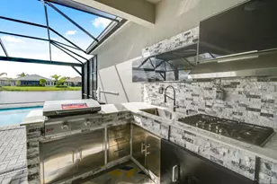 10985 SW Ivory Springs Ln, Port Saint Lucie, FL 34987 - Photo 9