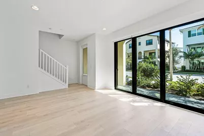 5333 Sagan Lane, Palm Beach Gardens, FL 33418 - Photo 9