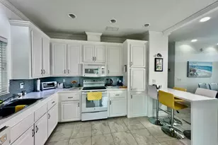 413 Hibiscus Dr, Deerfield Beach, FL 33442 - Photo 11