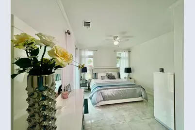 413 Hibiscus Drive, Deerfield Beach, FL 33442 - Photo 9