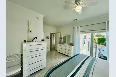 413 Hibiscus Drive, Deerfield Beach, FL 33442 - Photo 17