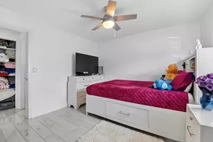 449 SW 4th Ave, Boynton Beach, FL 33435 - Photo 25